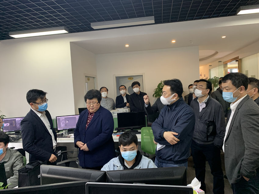 寶山區(qū)區(qū)領(lǐng)導(dǎo)一行蒞臨邁維動(dòng)漫調(diào)研企業(yè)復(fù)工復(fù)產(chǎn)情況(圖4) 寶山區(qū)區(qū)領(lǐng)導(dǎo)一行蒞臨邁維動(dòng)漫調(diào)研企業(yè)復(fù)工復(fù)產(chǎn)情況(圖4)